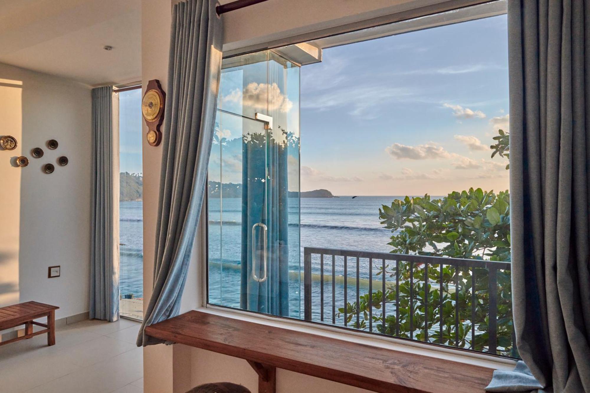 Kings Bay Beach Resort 高尔 外观 照片