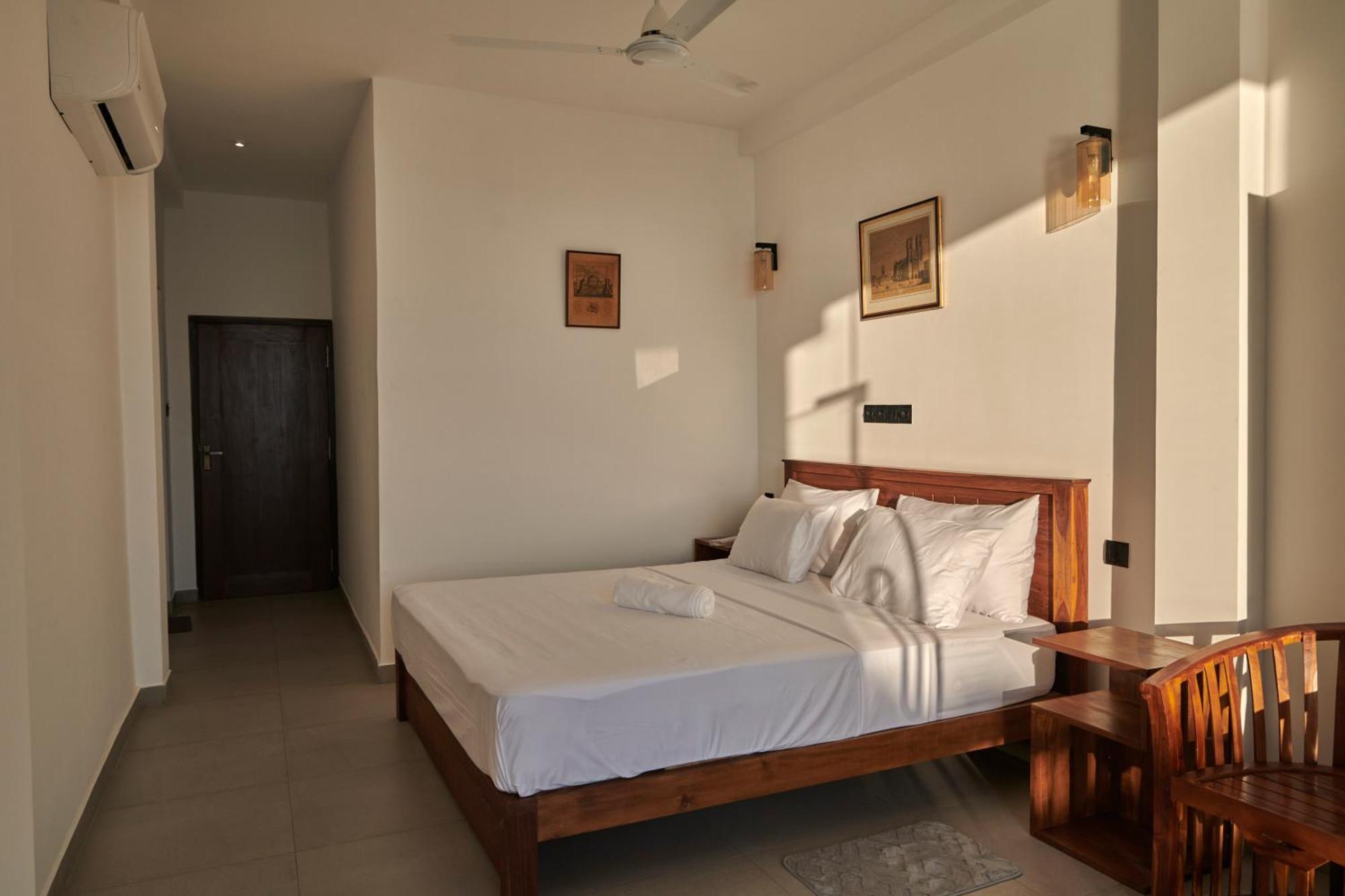 Kings Bay Beach Resort 高尔 外观 照片
