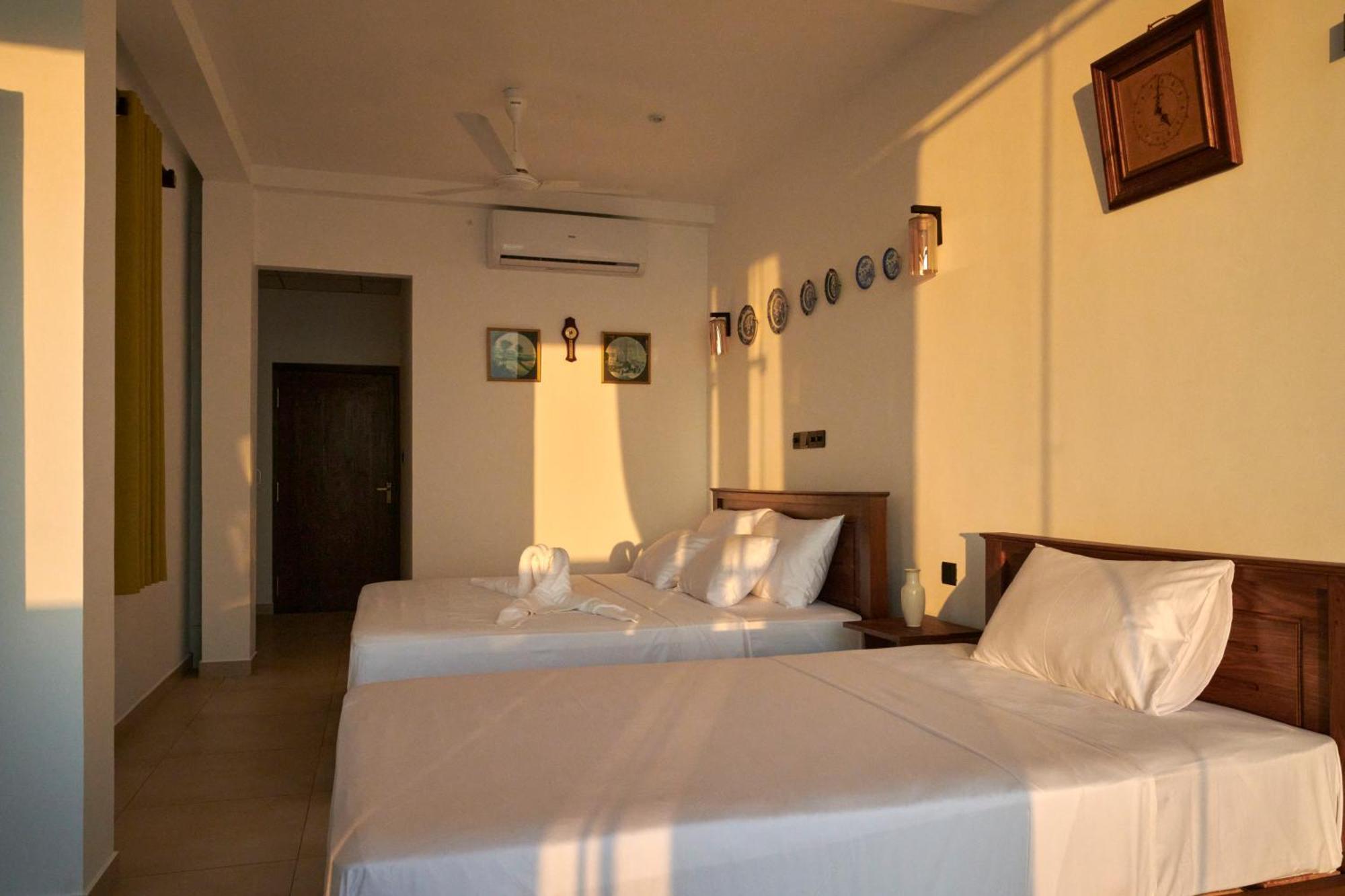 Kings Bay Beach Resort 高尔 外观 照片