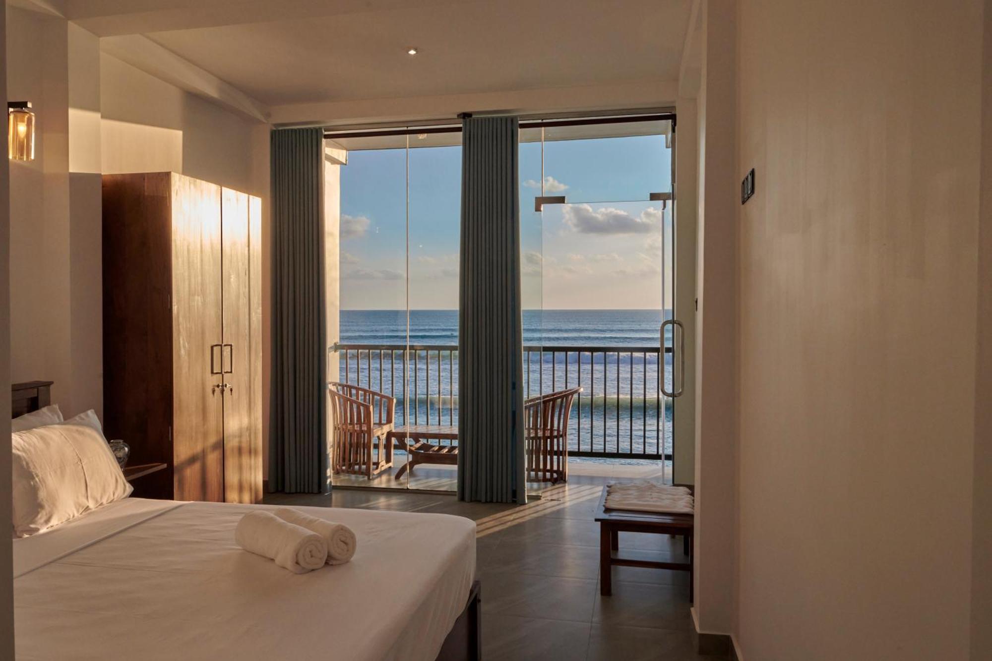 Kings Bay Beach Resort 高尔 外观 照片