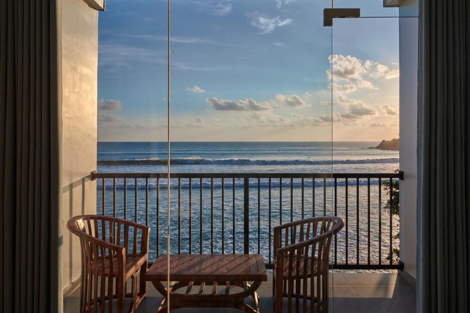 Kings Bay Beach Resort 高尔 外观 照片