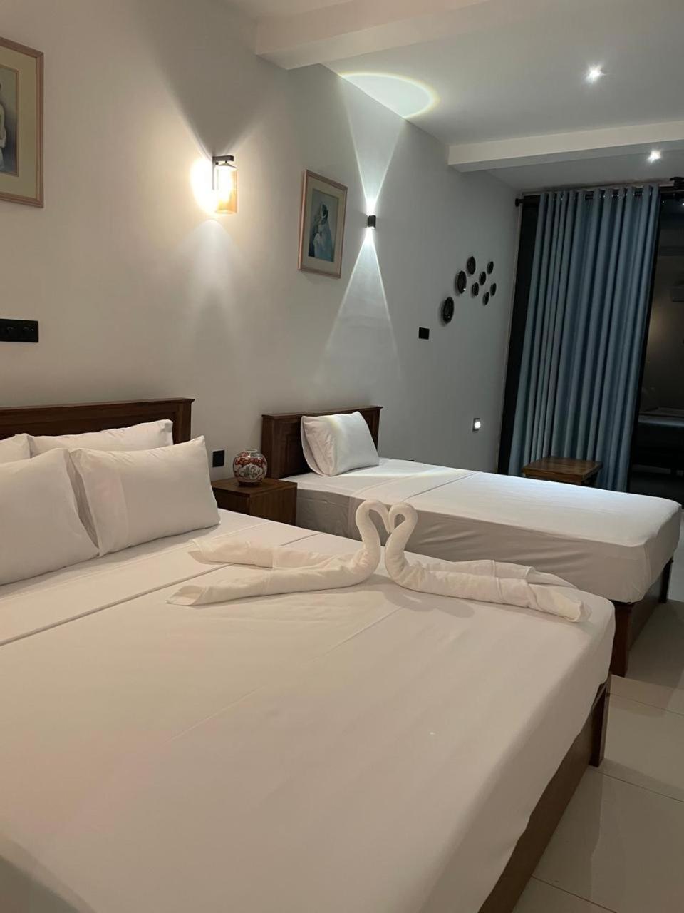 Kings Bay Beach Resort 高尔 外观 照片