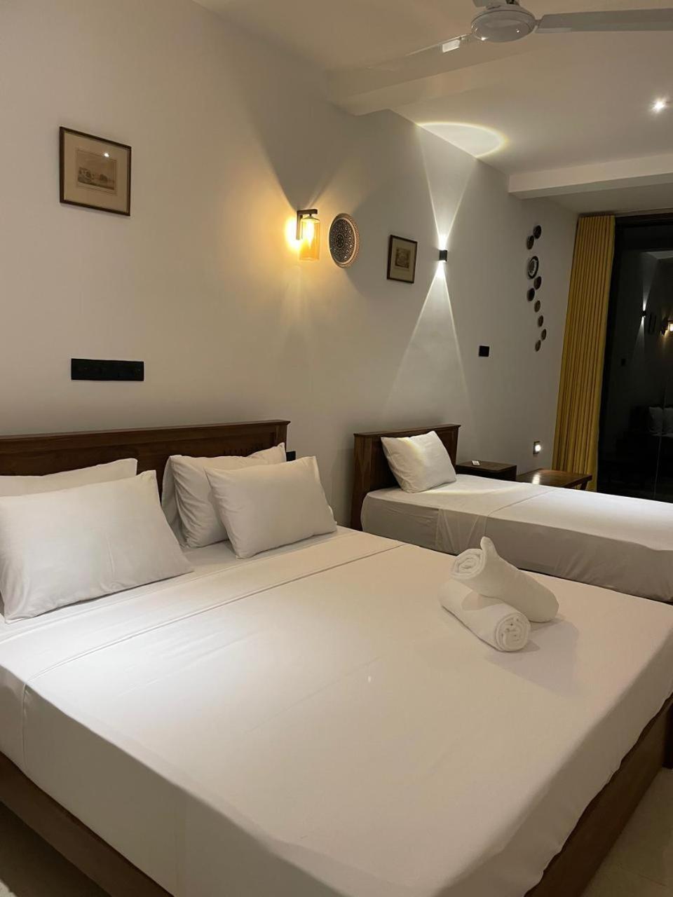 Kings Bay Beach Resort 高尔 外观 照片