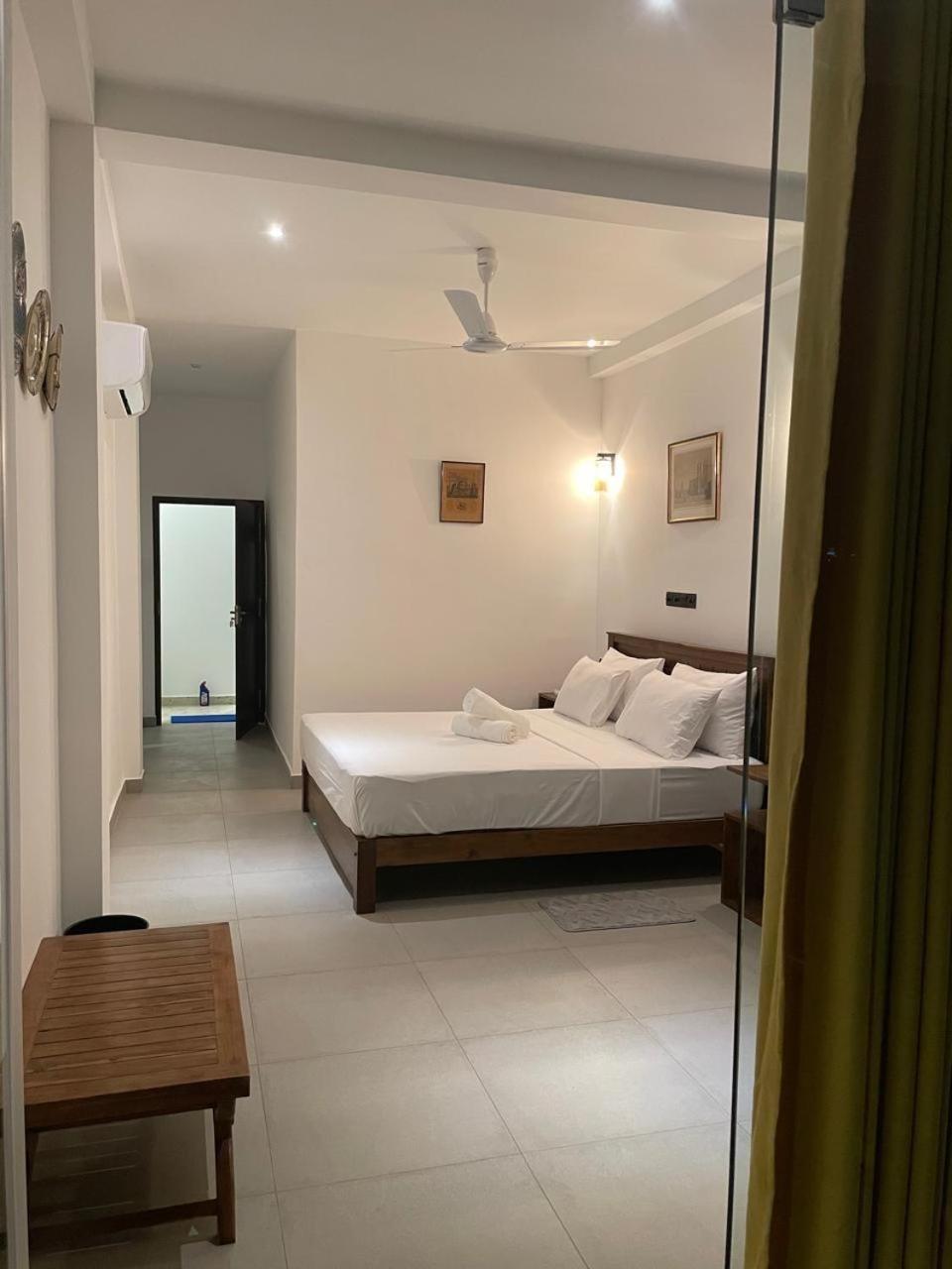 Kings Bay Beach Resort 高尔 外观 照片