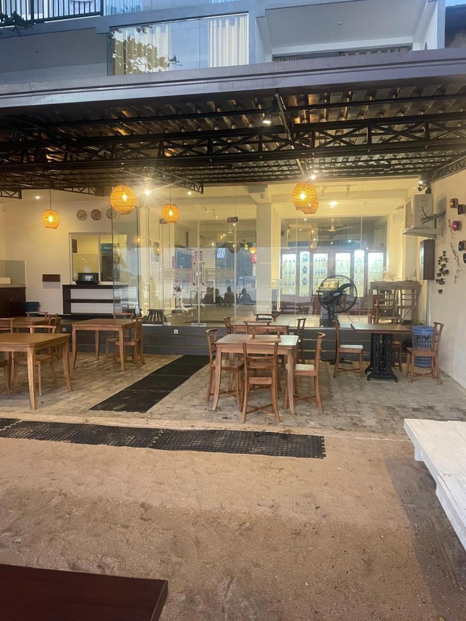 Kings Bay Beach Resort 高尔 外观 照片