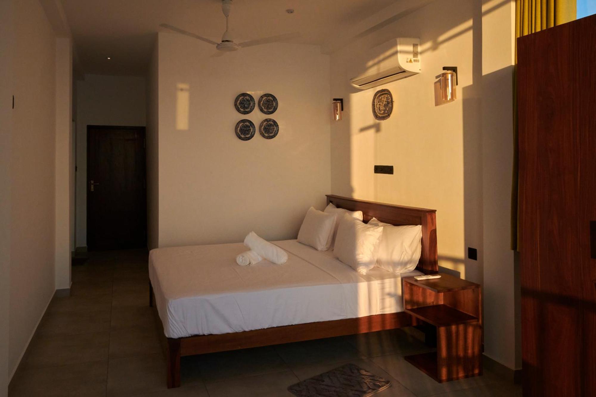 Kings Bay Beach Resort 高尔 外观 照片